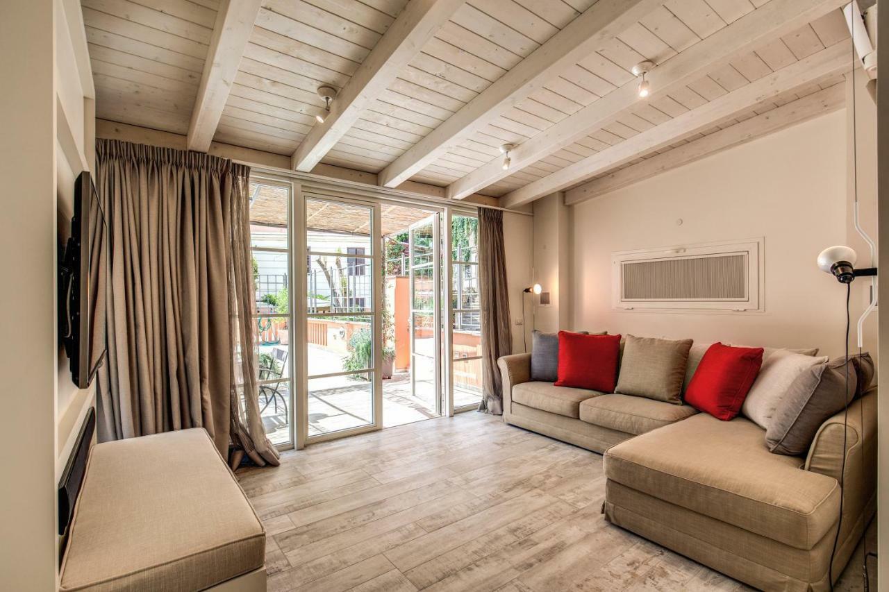 Luxuary Terrace Trastevere Rome Exterior photo